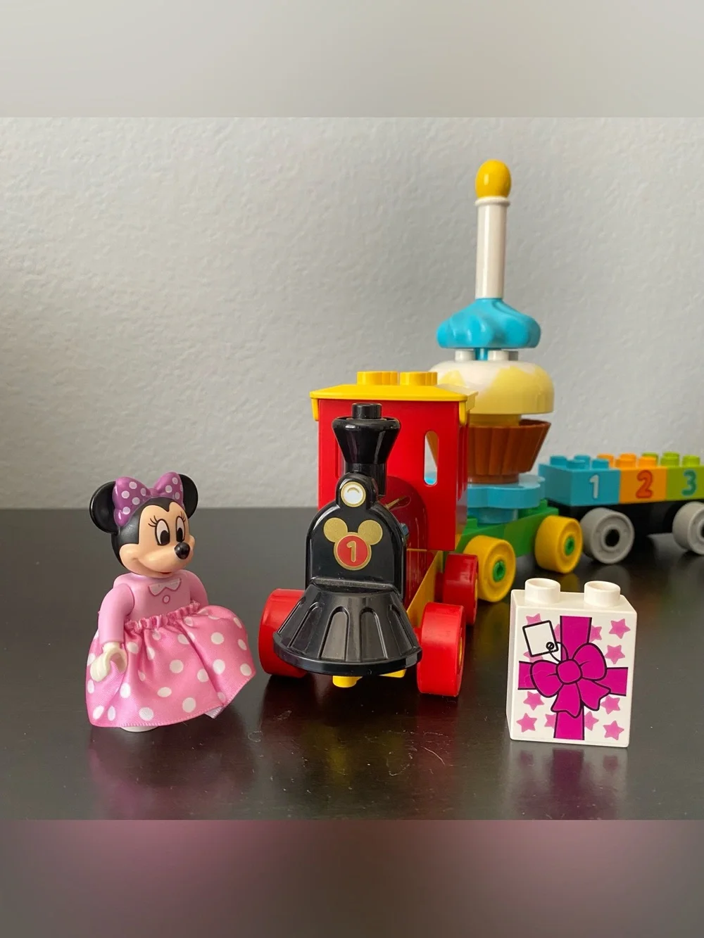 Lego Duplo Minnie Mouse Birthday Train Partial Set
